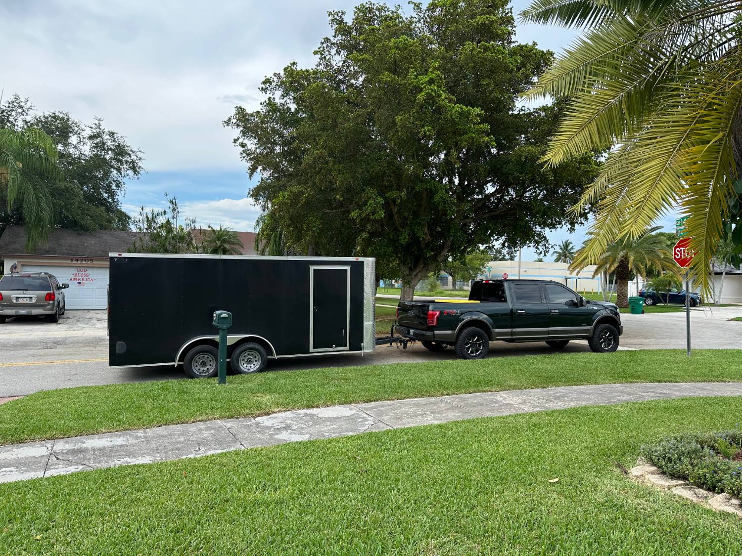 954 Hauling truck and trailer